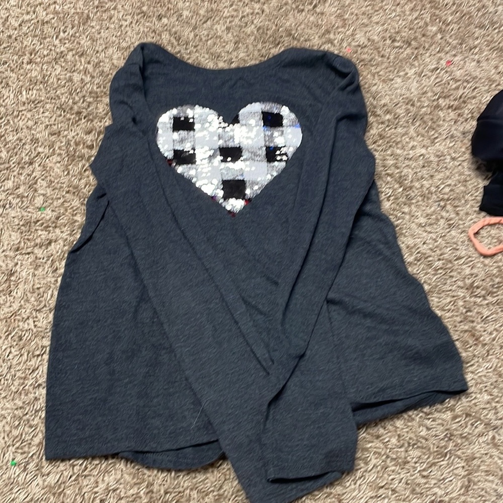Girl’s Christmas shirt used 2